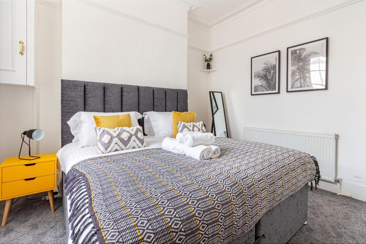 צ'לטנהם Host & Stay - Montpellier Villa Apartment מראה חיצוני תמונה